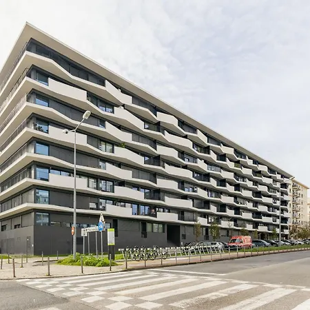 Oriente Apartamento *